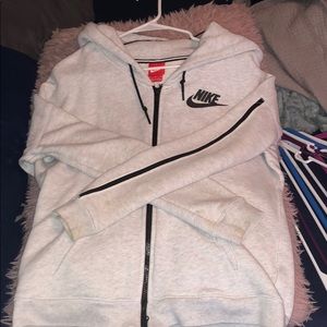 Women’s Nike Sweatshirt